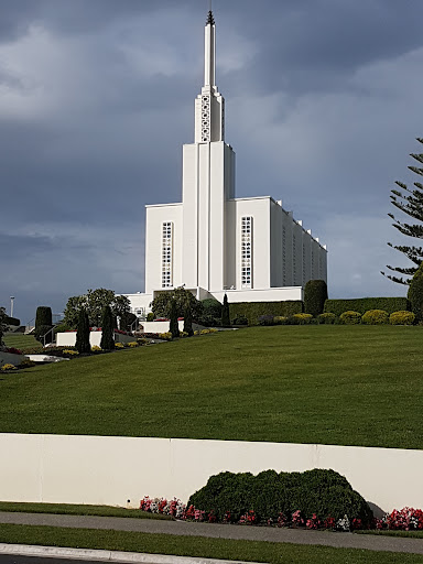 O Le Ekalesia a Iesu Keriso o le Au Paia o Aso e Gata Ai