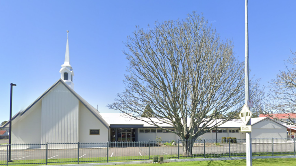 the best churches in tauranga
