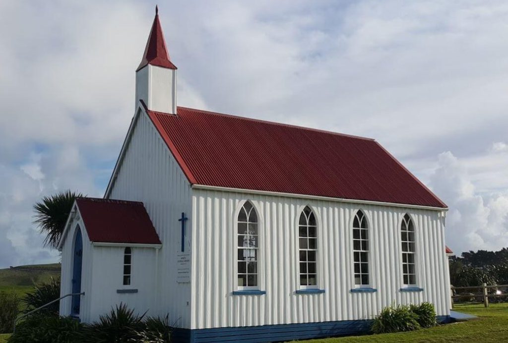 the best churches in waiuku